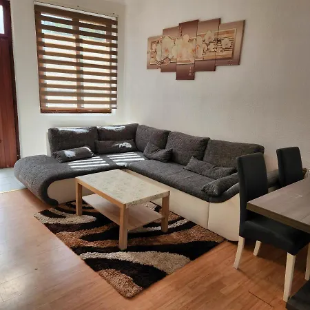 2 Zimmer In Apartment Gloggnitz